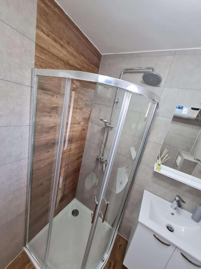 Apartmani Lovre I Zara Екстер'єр фото